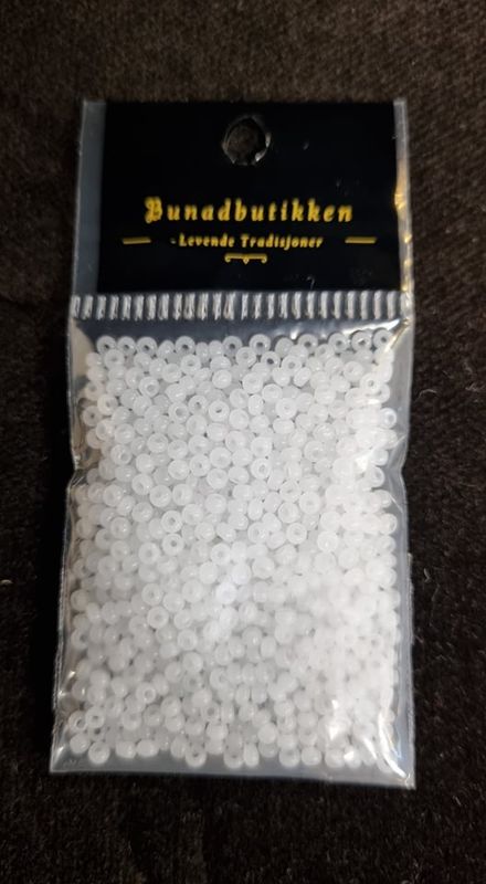 02090 Melkehvit