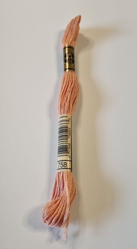 Moulinè garn 758