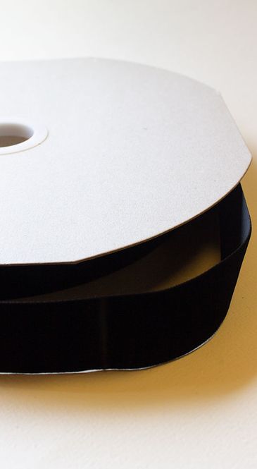 Hovedbilde Fløyelsbånd sort 36 mm