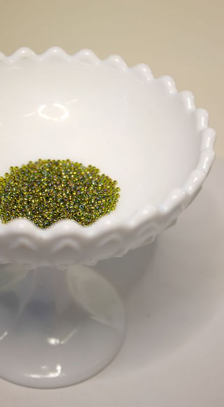 996 Mosegrønn med perlemorshimmer