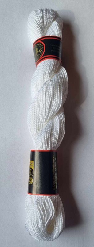 DMC perlegarn No.8 B5200 25 gr.